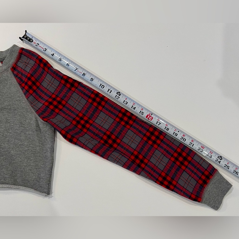 Aerie Flannel Crop Top Sweater Grey Red Plaid Size Small - Picture 5 of 8